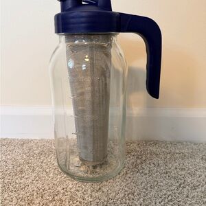 Glass Cold Brew Coffee Maker with Blue Handle